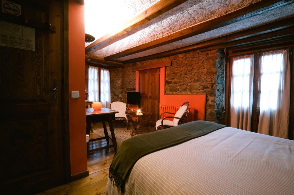 Hostal Cisco De Sans Андорра-ла-Велья Номер фото